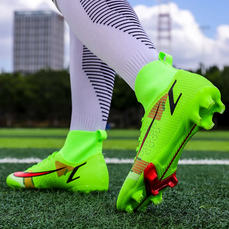 Fashion Fluorescent Green Children's Soccer Shoes Profession FG/TF Training Mens Football Boots Outdoor Soccer Sneakers Women