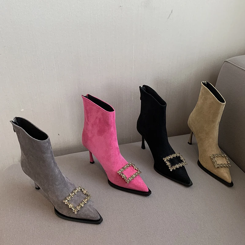 

Модные женские блестящие короткие ботинки со стразами и острым носком, черные, серые, розовые, бежевые зимние ботинки для женщин 39