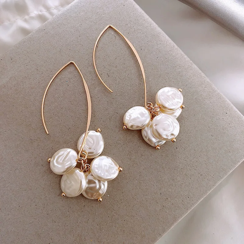 

New Korean Simulated Pearls Dangle Drop Earrings for Women 2020 Brincos Gold Color Long Statement Hook Earrings Wedding Jewelry