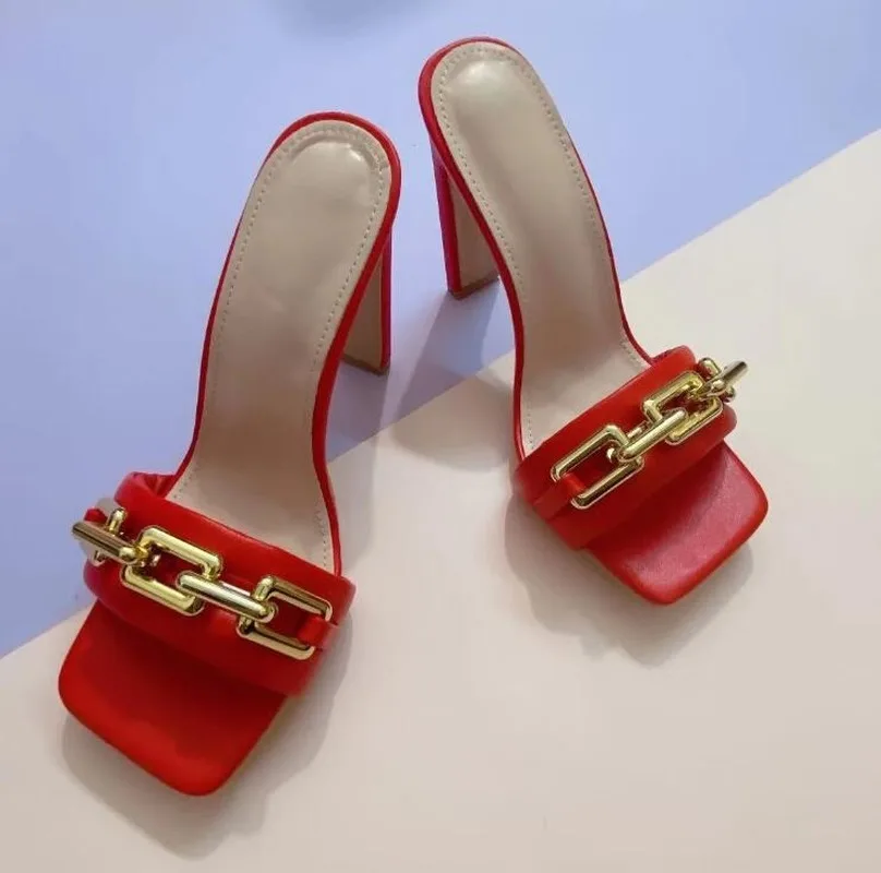 

2021 Spring/summer New Single-layer Leather Metal Women Slippers Fashion Square Chain High Heel Sandals Beach Flip Flop 35-42