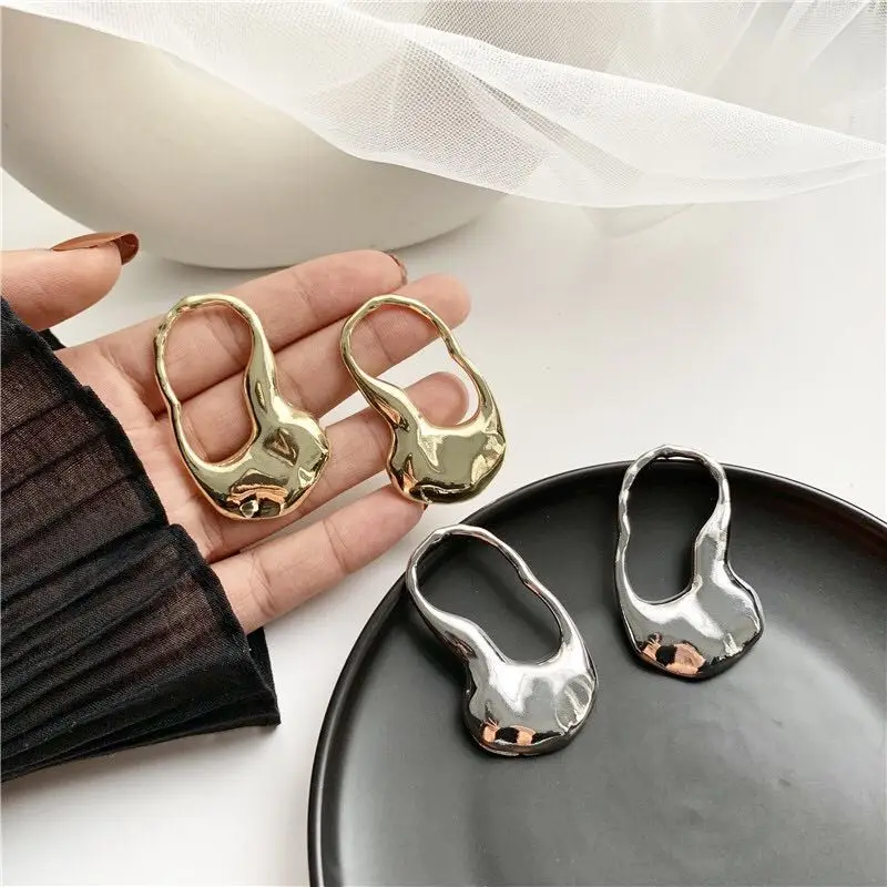 

Advanced Wind Feeling Exaggerated Personality Earrings Europe and The United States Female Women Geometric Trendy Push-back