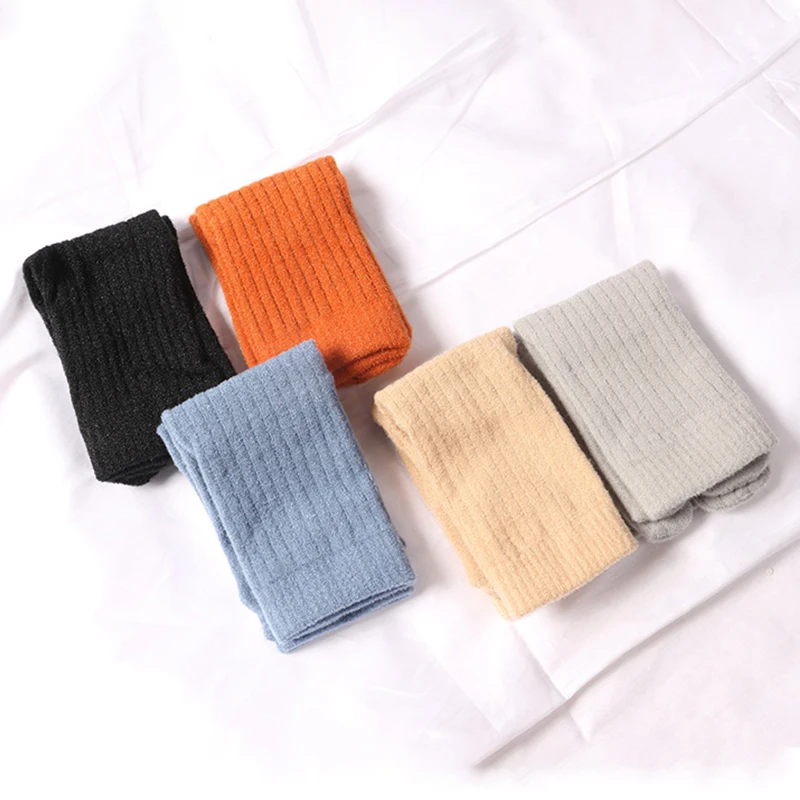 Японские носки с двумя пальцами теплые зимние женские средней длины разрезом