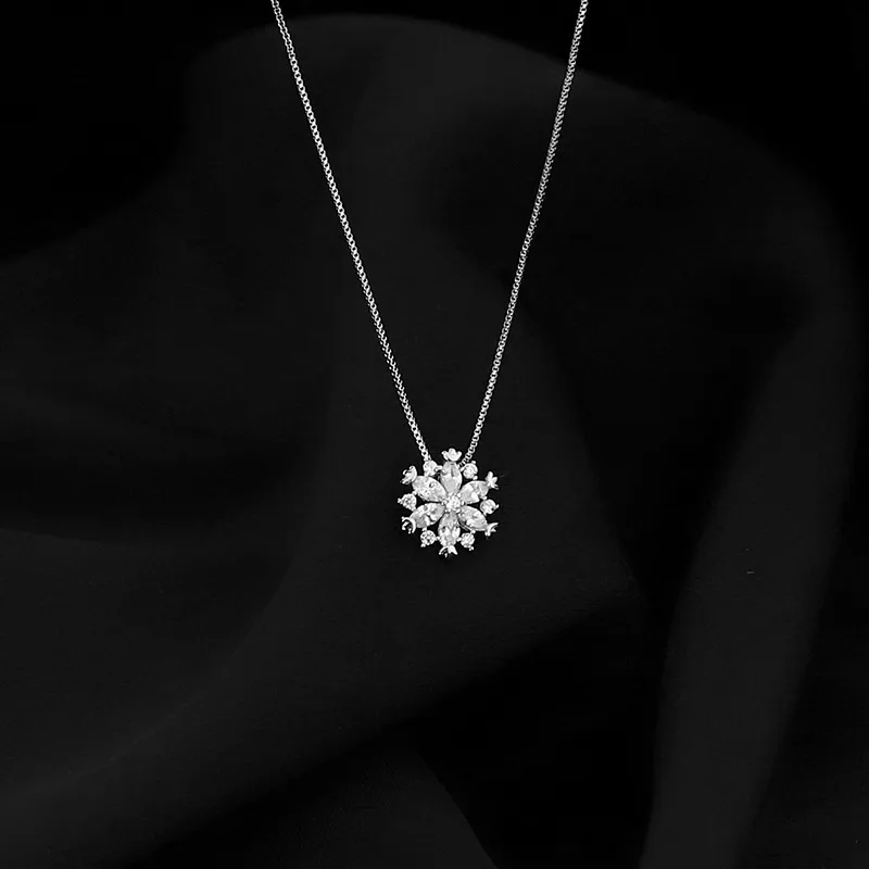 

Snowflake Necklace for Women Sterling Clavicle Chain Ins Simple All-Match Niche Design Rose Girlfriends for Two