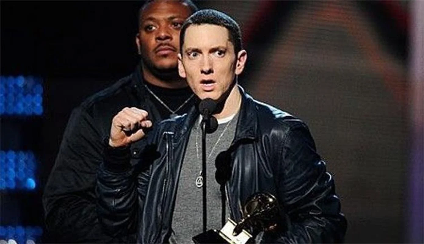 

Cute Circle Triangle Eminem Pendants Necklace