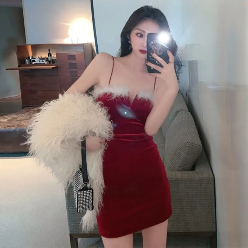 

One word collar, sexy Christmas festa fur stitching sexy sling bag hip skirt tube top sling skirt bottoming velvet autumn dress