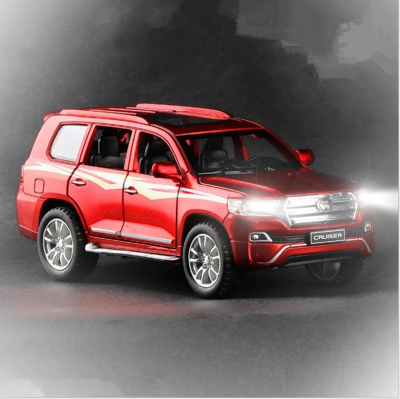 1:32 Toyota overbearing сплав оттяните назад внедорожная модель автомобиля, высокое моделирование 6 дверей открытый звук и свет модель автомобиля - Цвет: 7
