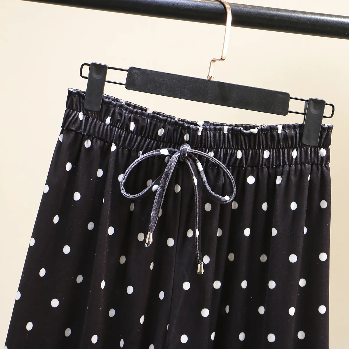 2020 весенние женские широкие брюки облегающие повседневные велюровые в горошек