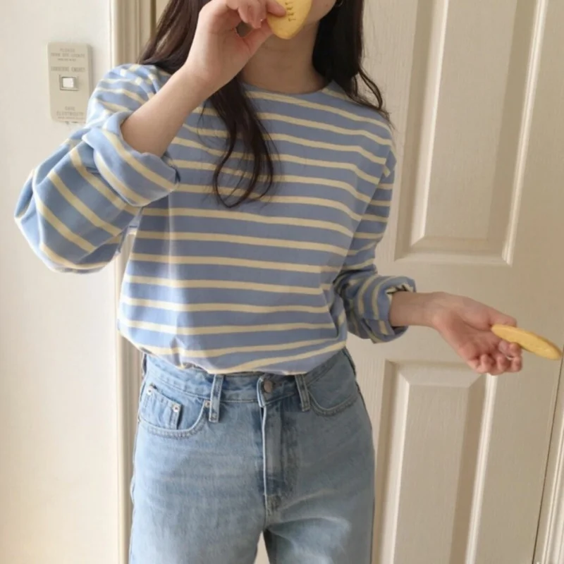 

Осенняя Корейская универсальная полосатая футболка, Женский Свободный Топ с длинным рукавом для отдыха в ленивом стиле, модный студенчески...