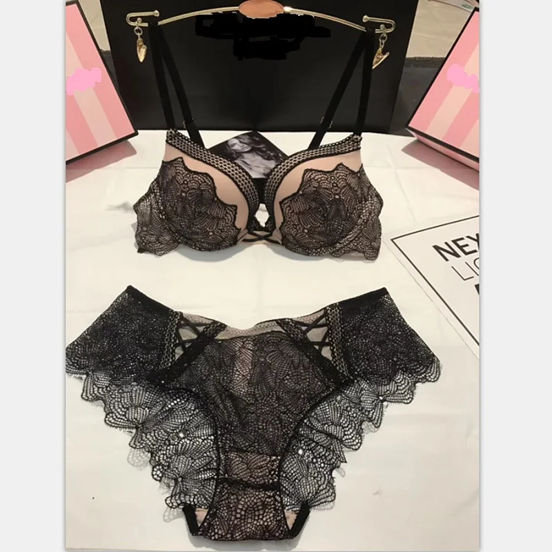 

New ladies sexy boutique lace contrast bra set Thick and thick gathers comfort underwear lingerie set