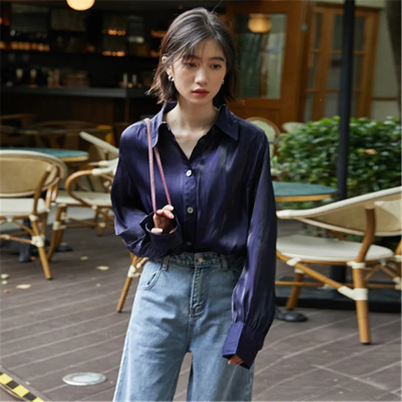 

Women Casual Blouse Autumn Korean Style Satin Long-sleeved Blouse Shirt Temperament Single Breasted Blusas 2020 5A036