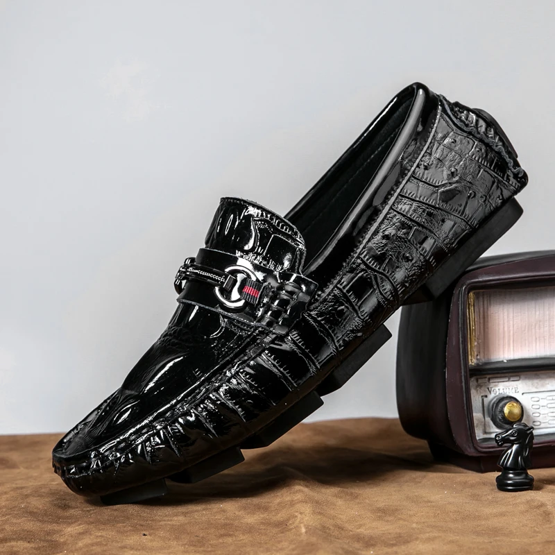 

New Trendy Shoes Mirror Patent Leather Fashion Doug Shoes Trendy Soft Bottom Casual Leather Shoes Slip-on Walking Lazy Shoe