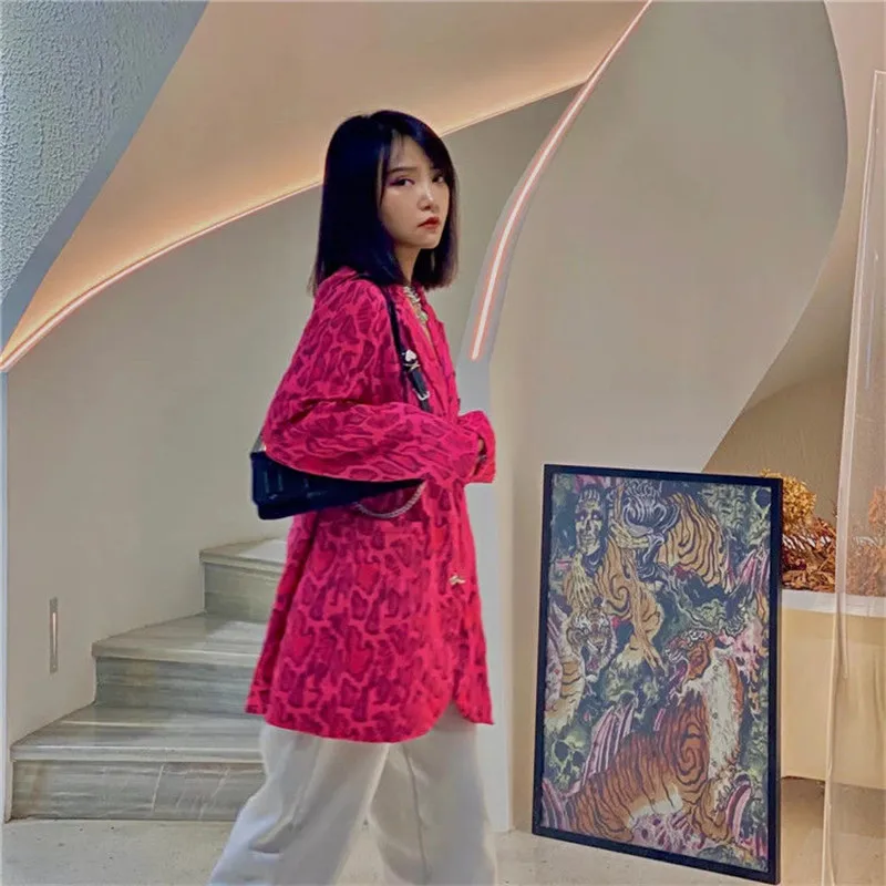

Spring 2021 Vintage Letter Snake Print Women Rose Red Blazer Autumn Loose Casual Notched Collar Long Sleeve Female Suit Jacket