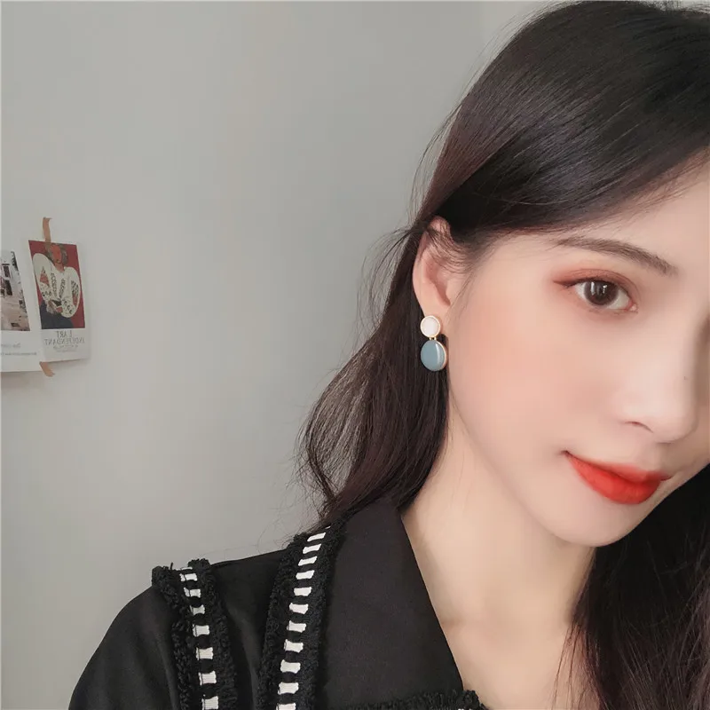 Пара сережек Ruanme модные темпераментные Висячие глазурованные серьги гвоздики