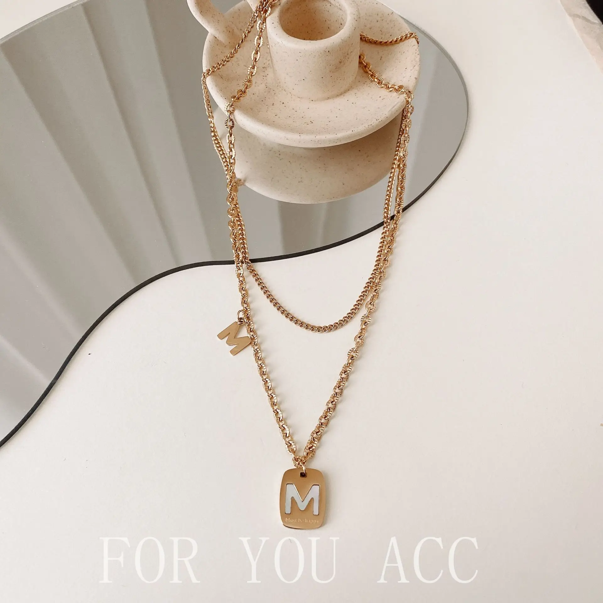 

Wholesale Korean Fashion Twin Double-Layer Letter M Shell Necklace Light Luxury Cold Style Titanium Steel Choker Chain