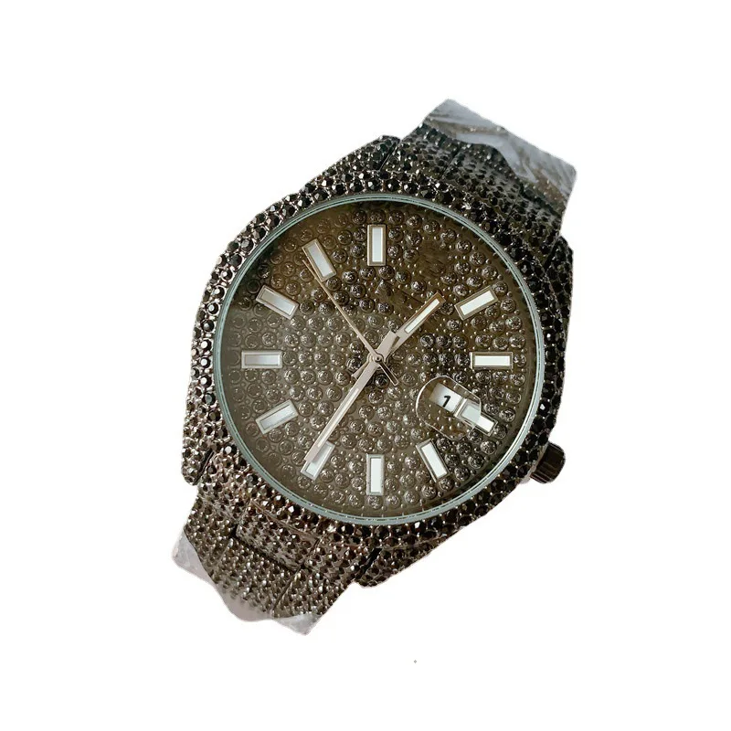 

2021 new quartz full diamond 3-pin calendar bar nail dial luxury diver watch stainless steel watches