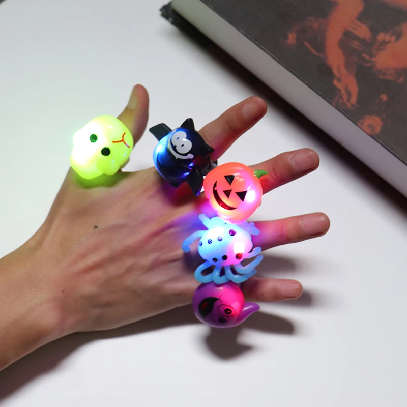 

2021 Halloween Day Night Glowing And Ring Party Accessories Pumpkin Lantern Skull Bat Luminous Ring Halloween Props Supplies