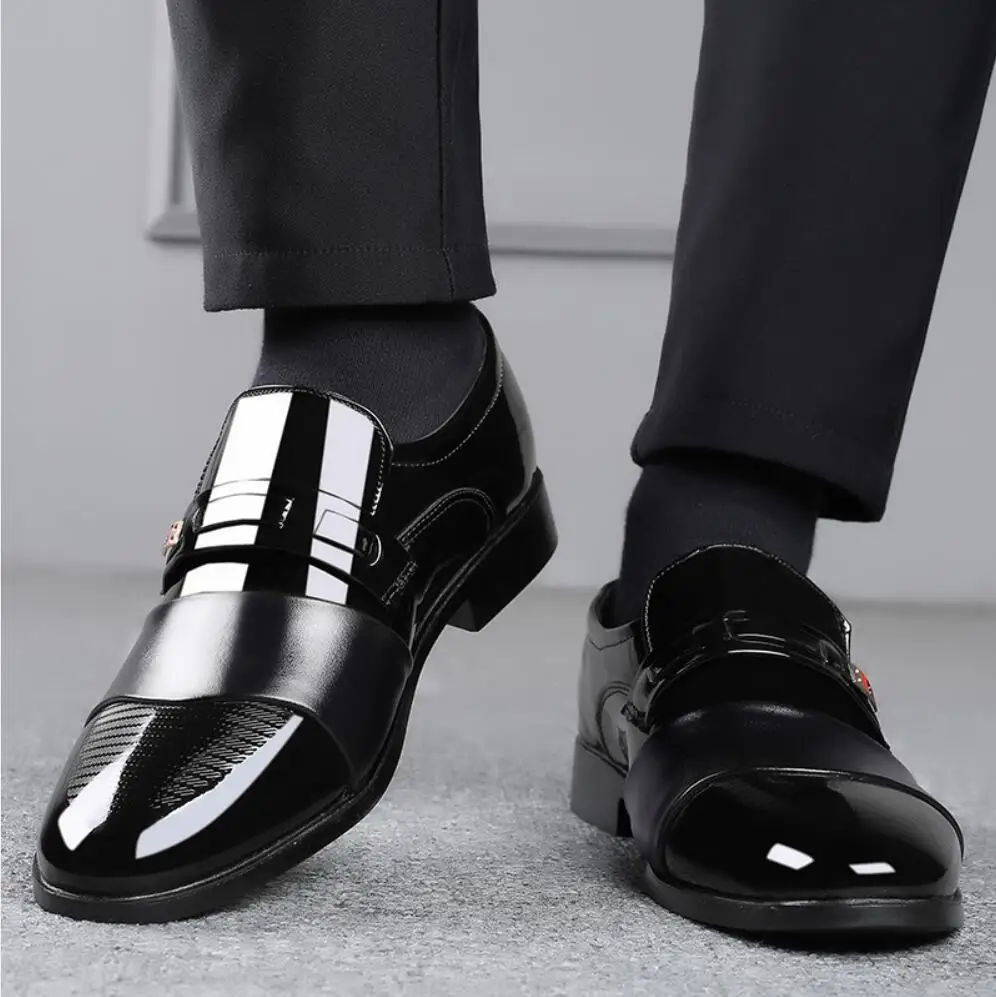 

Men Patent Leather Shoes 2021Fashion Pointed Dress Shoes Spring Business Office Wedding Footwear Men Shoes Zapatos Hombre Vestir