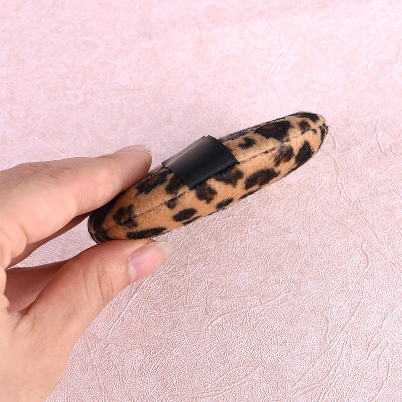 1 шт. Профессиональная мягкая косметическая губка круглой формы с леопардовым