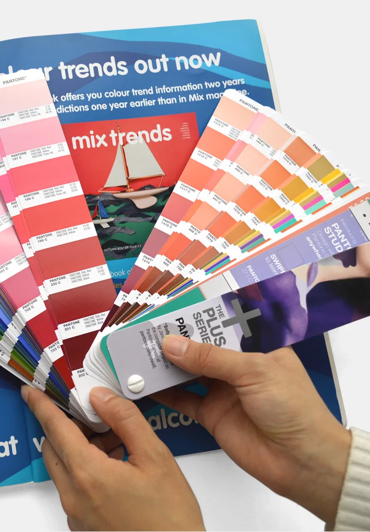 2 книги C/U Pantone цветовой эталон цветная книга GP1601N руководство по формуле сплошной покрытый набор без покрытия