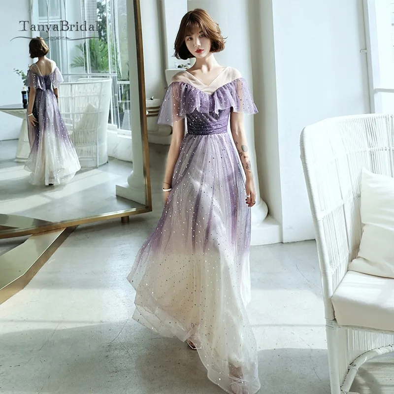 Женское ТРАПЕЦИЕВИДНОЕ вечернее платье фатиновое с V образным вырезом расшитое