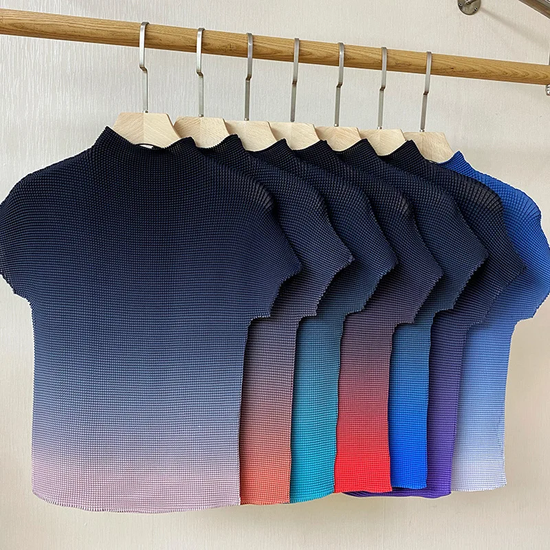 T shirt Women Plus Size 2021 Summer New Turtleneck Gradient Colour Elastic Miyake Pleated Slim Short Tops For Women 45-75kg