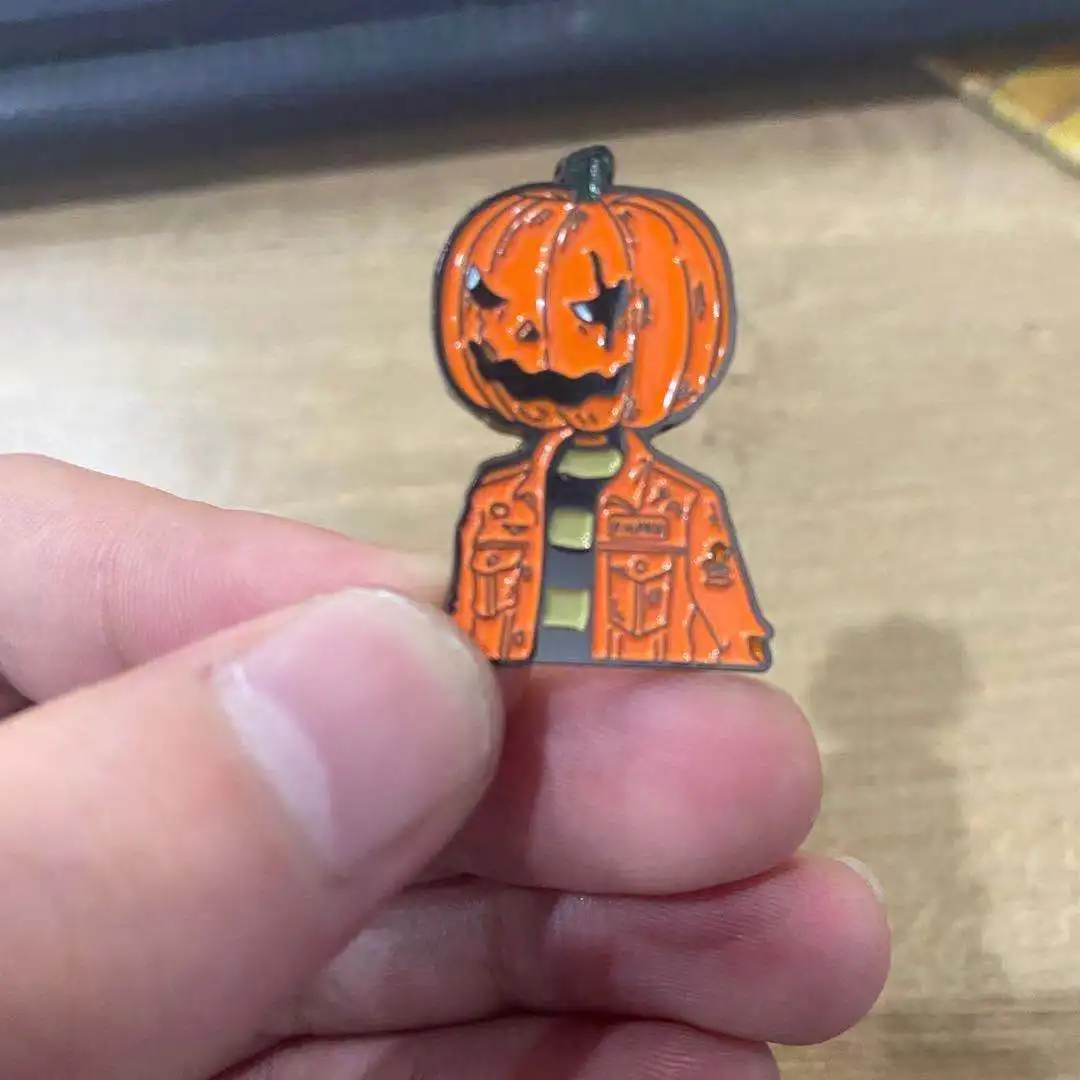 

Horror Orange Pumpkin Boys Enamel Pin Kawaii Funny Cartoon Clown Brooch Fashion Metal Lapel Badge Halloween Jewelry Gifts