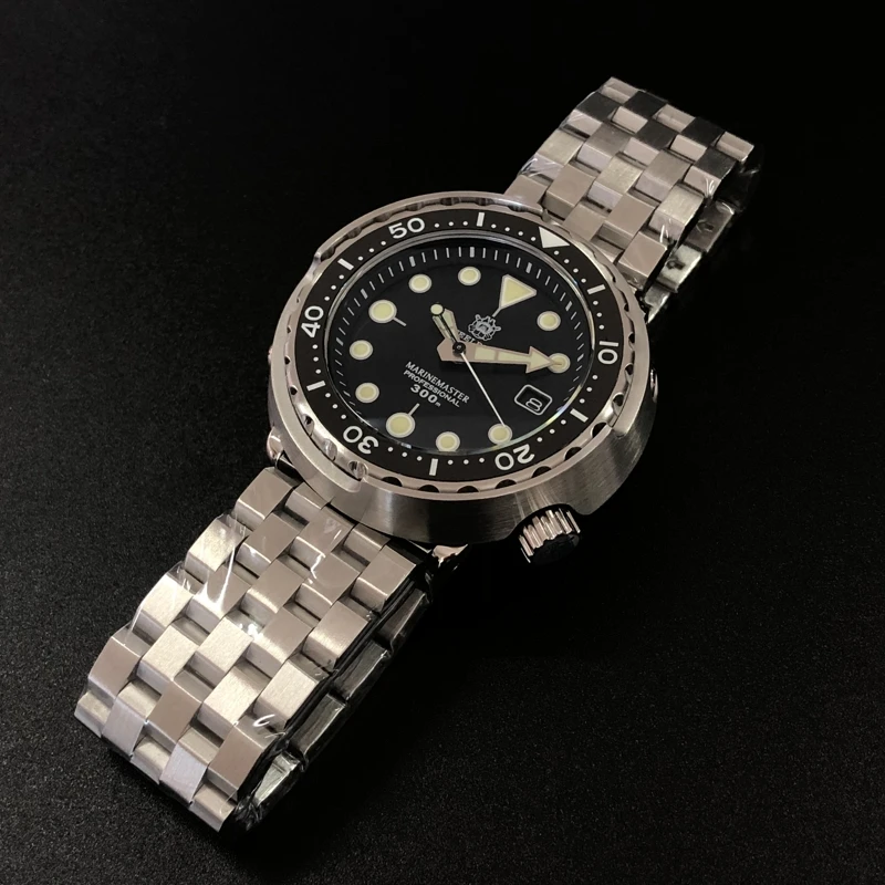 

Steeldive SD1975 Black Dial Ceramic bezel 30ATM 300m Waterproof Stainless Steel NH35 Tuna Mens Dive Watch