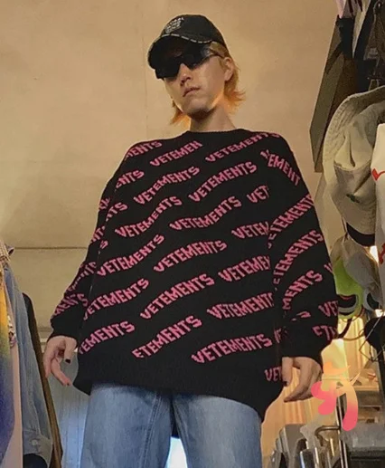 

Men's Women's VETEMENTS Sweatshirts High Quality Roud Neck Full Letter Printed Knitted Sweater Oversize Vtm Casual Pullover