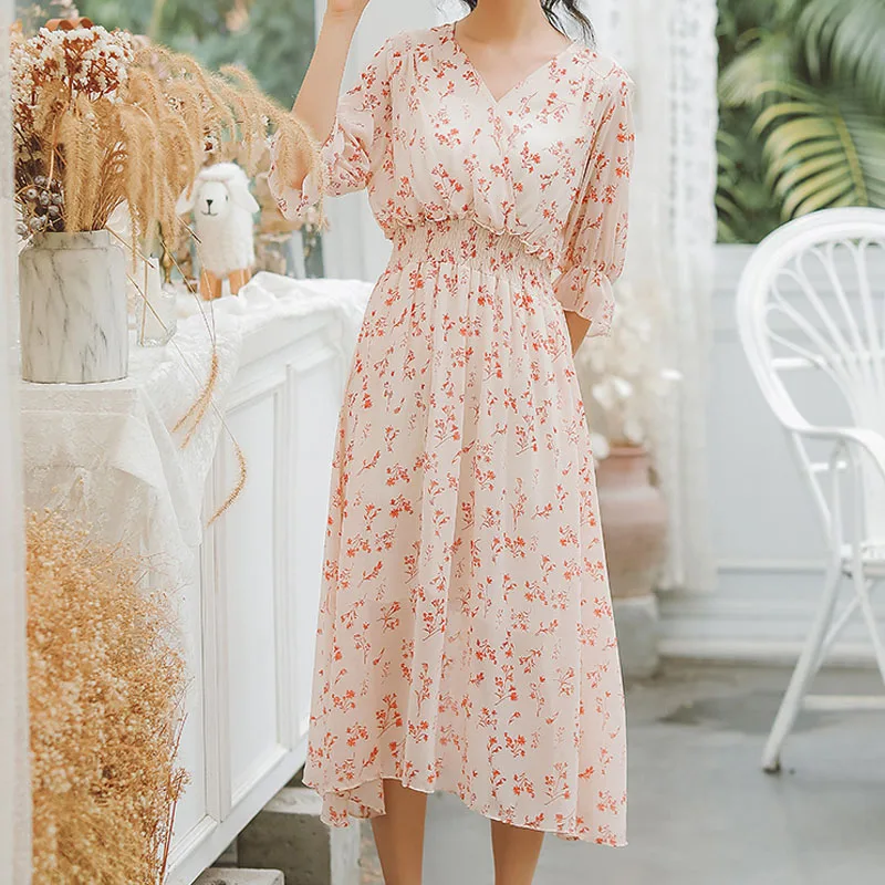 Женское шифоновое платье с цветочным принтом милое средней длины V образным