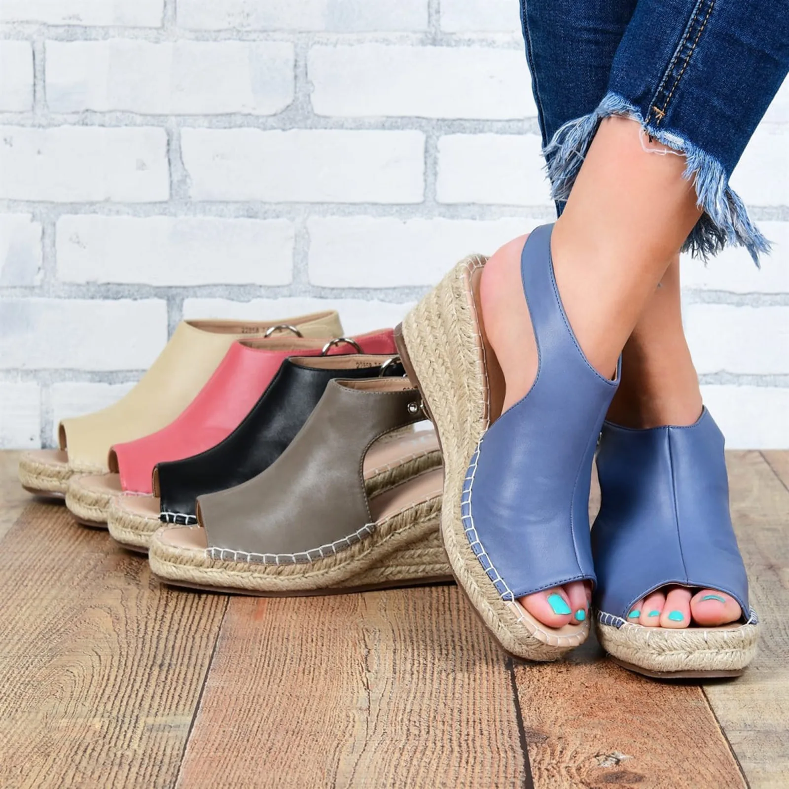 Сандалии Женские однотонные на платформе босоножки танкетке с открытым носком