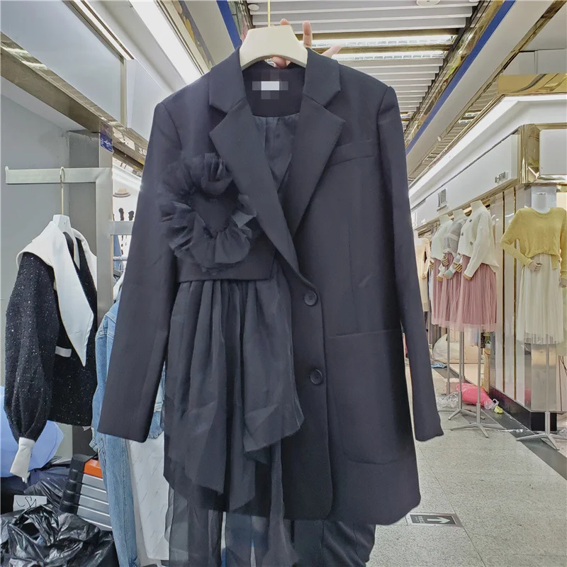 

Женский свободный блейзер с длинными рукавами и карманами