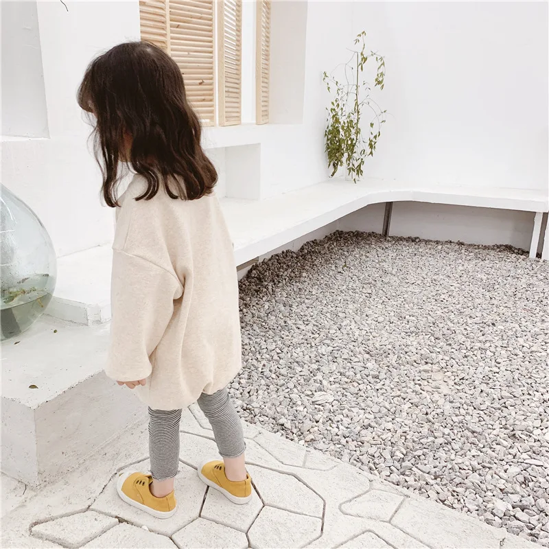 

2021 Spring and Autumn Baby Girl Carrot Print Long Sweatshirt Casual Loose Children's T-shirt Top