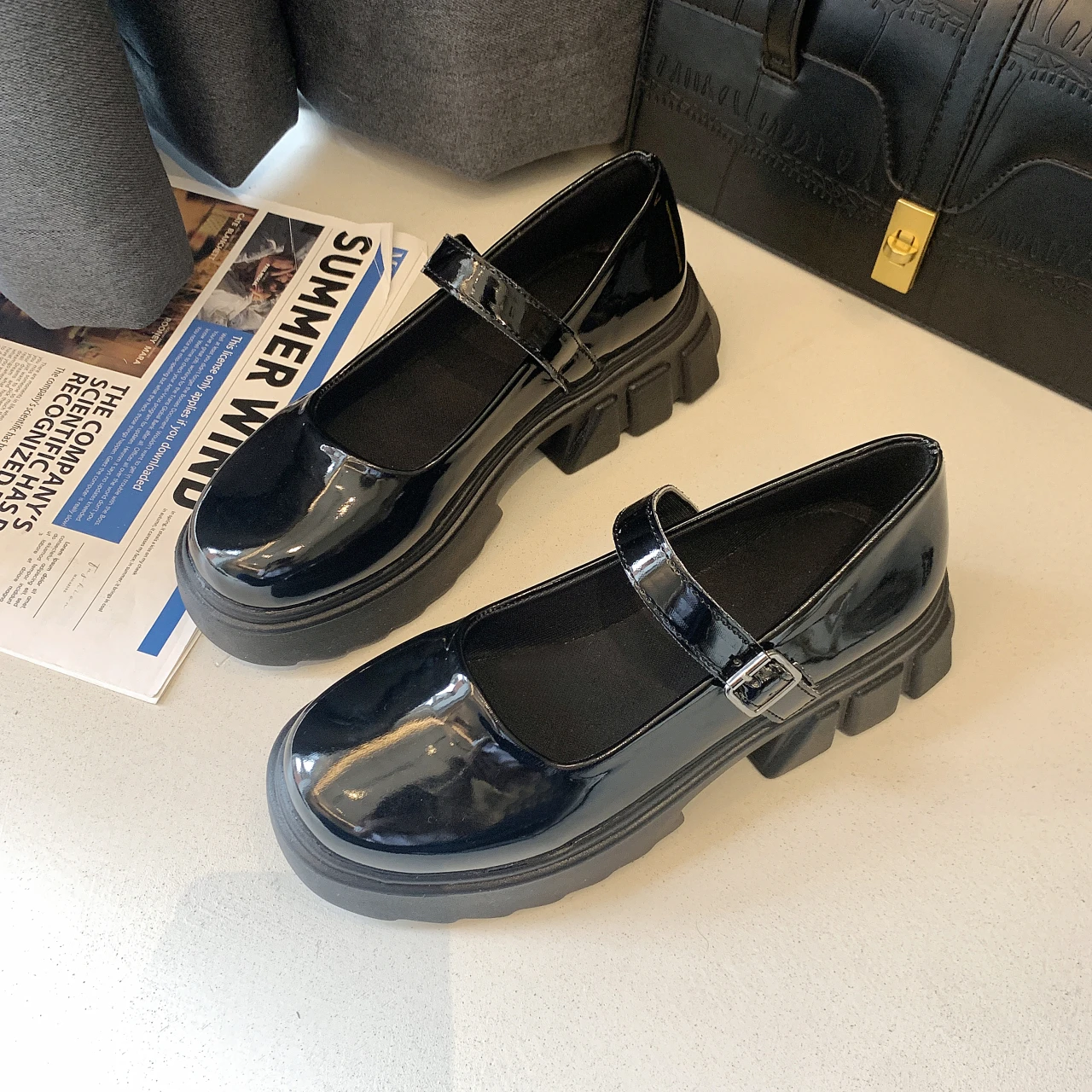 

QIWN spring women's shoes British style 21 new thick-soled college style casual casual shoes leather fashion single shoes women