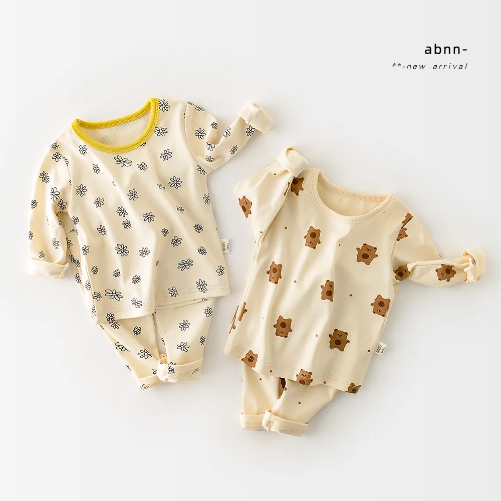 

Новинка весна-осень 2021, Детский костюм для малышей, для мужчин и женщин, костюм из двух предметов с мультяшным медведем и маргариткой для дом...