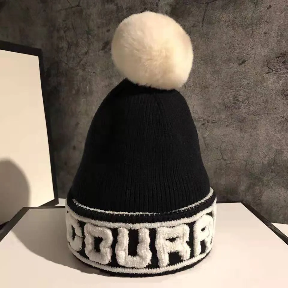 Obsessed with lavender.Hat female autumn/winter letter wool hat black knit hat Korean Japanese cute tide brand ball to keep warm