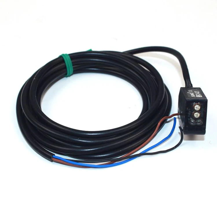 

CX-423 ultra-thin photoelectric sensor diffusion-reflection narrow viewing Angle built-in amplifier detection range of 70-300mm