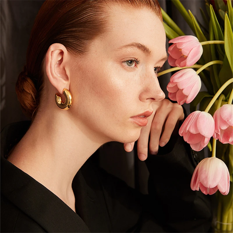 Женские Простые геометрические серьги-кольца AOMU в минималистском стиле круглые