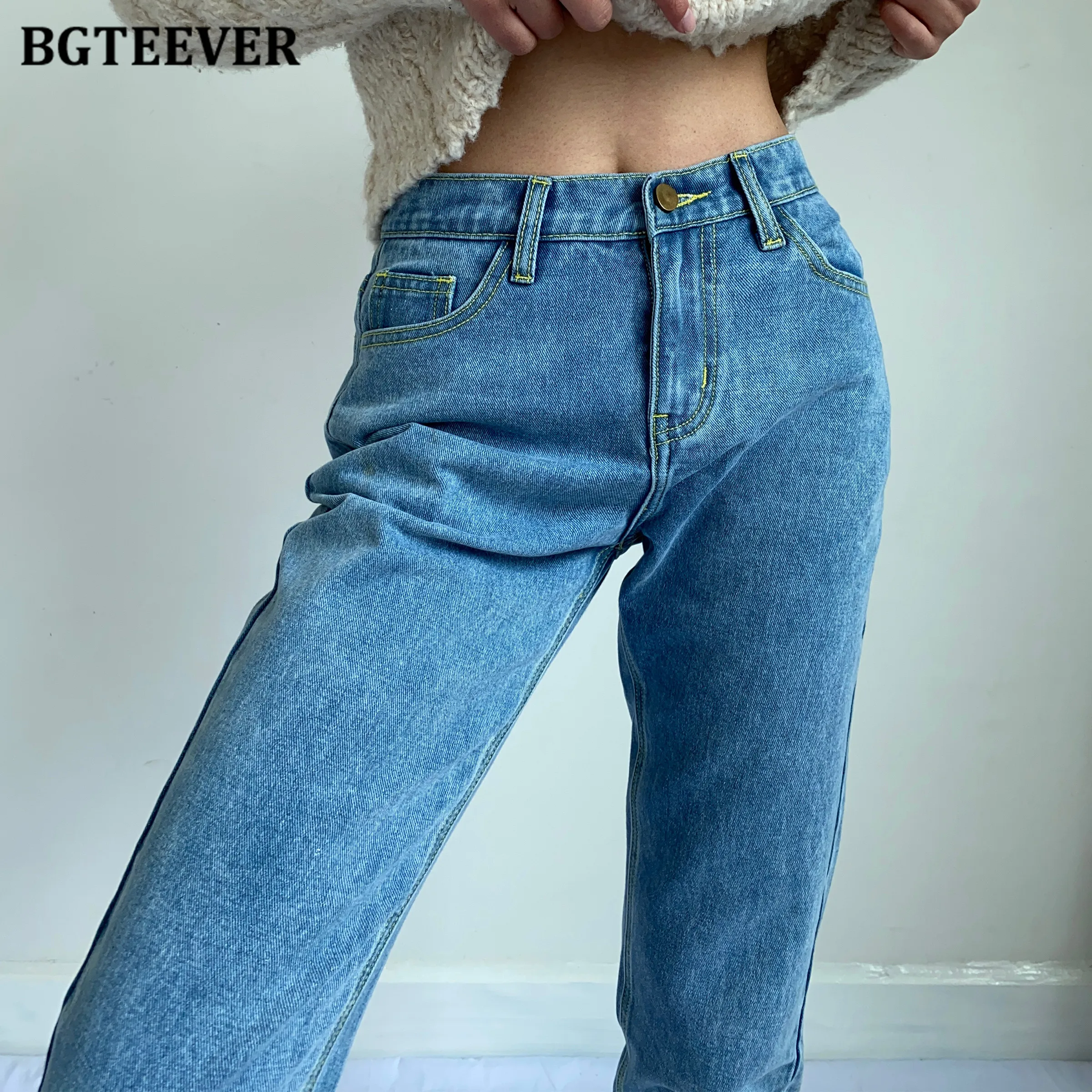 

BGTEEVER Vintage Chic Button Ladies Jeans Trousers 2021 Summer Autumn Casual Pockets Straight Denim Jeans Women