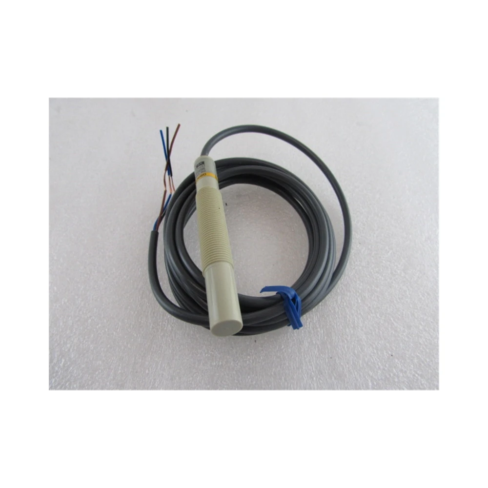 

Omron proximity inductive sensor E2K-X8MF1