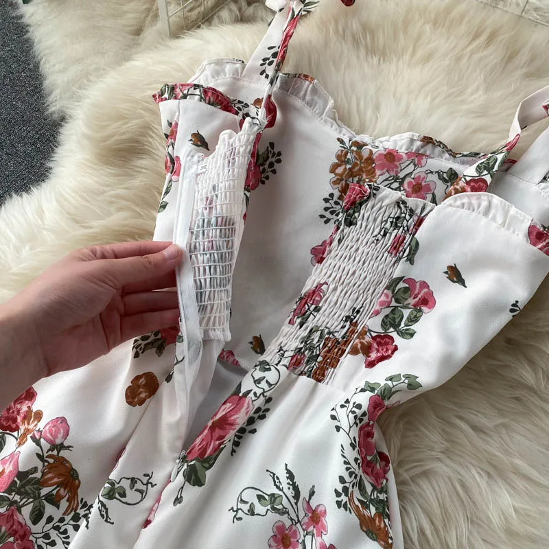 

Women French Floral Dress Elastic Ruched Sleeveless A-line Dresses Summer Bohemian Print Beach Midi Dress 2021