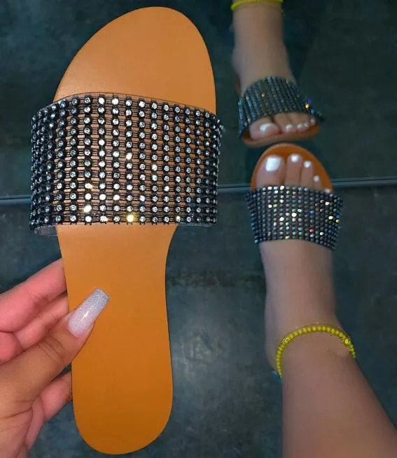 

2021 Spring and Summer New Ladies Metal Beaded Flat Non-slip Fashion All-match Casual Beach Sandals Outdoor Slippers Home Strong