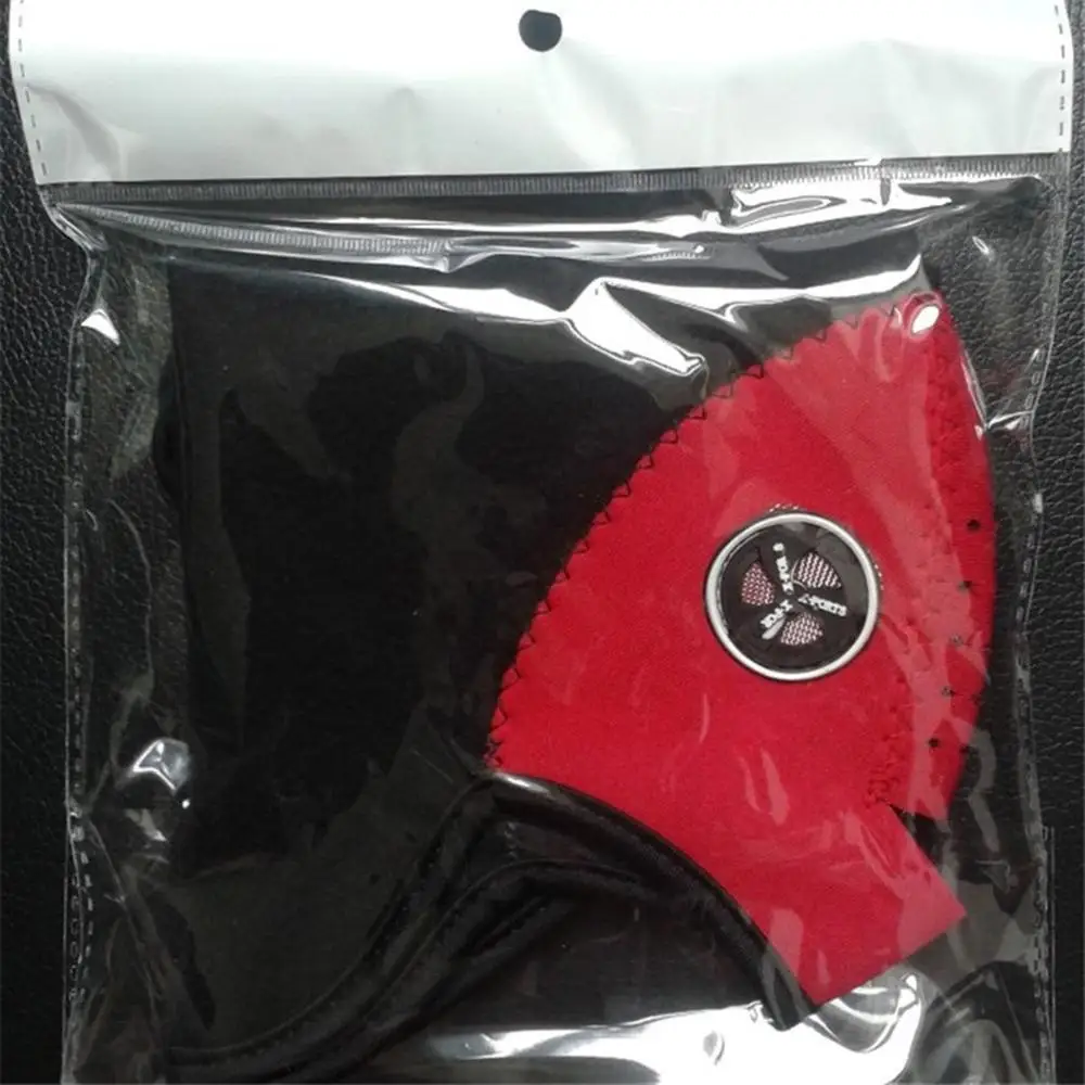 

Warm Windproof Dustproof Gas Mask Soft Comfortable To Wear Design Of A Person'S Face Prevent The Cold Wind 1 Pcs