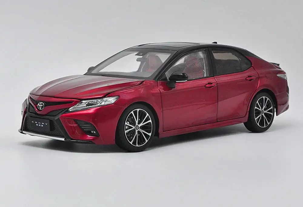 

1/18 Scale Toyota Camry 2018 Sport 8th Generation Red Diecast Car Model