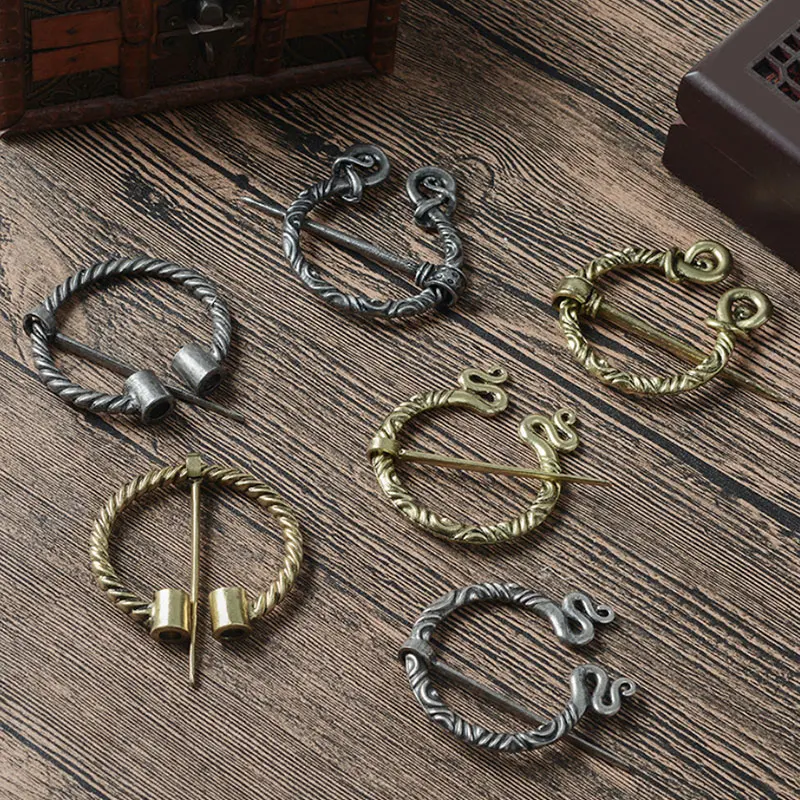 

Europe And America Penannular Cloak Pin Brooch Jewelry Twists Brooch Badge Chest Brooch Fashion Pin Vintage Viking Brooch