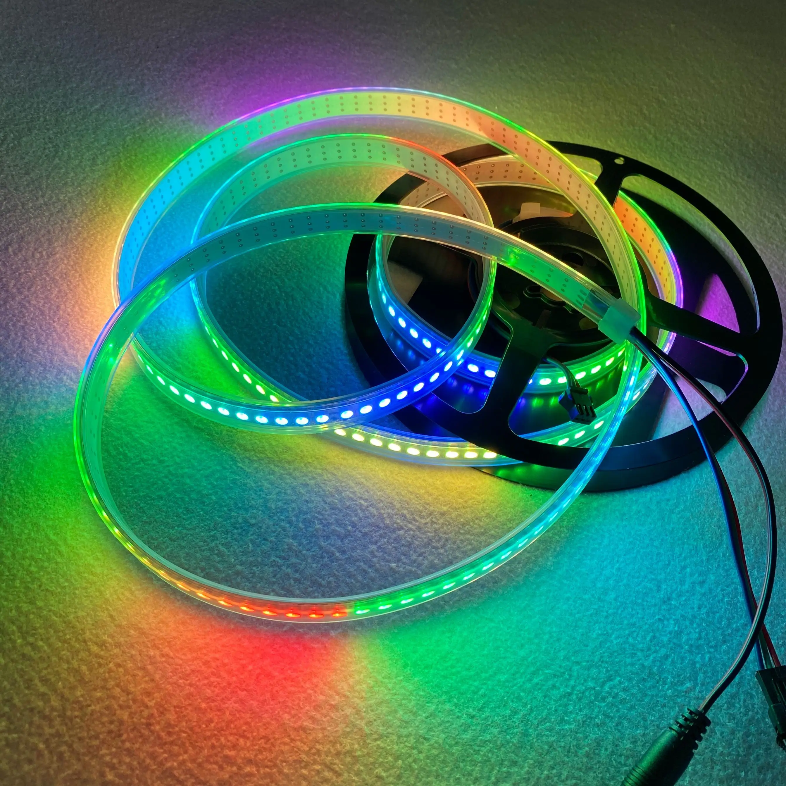 Светодиодная Адресуемая лента теплый белый цвет 144 светодиода/м пикс./м