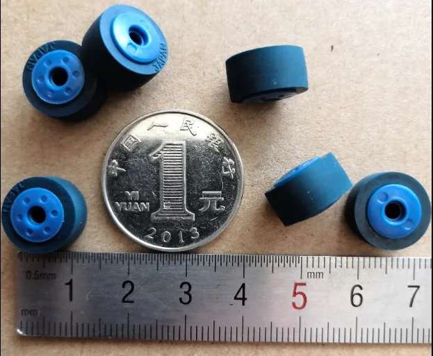 

5pcs 13mm*8.5mm*2.5 car retractor press belt pulley deck audio pressure recorder press cassette deck pinch roller tape Card Seat