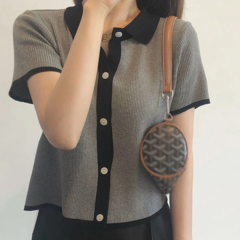 

Футболка женская однобортная трикотажная с отложным воротником, модная рубашка контрастных цветов с коротким рукавом в Корейском стиле, пр...