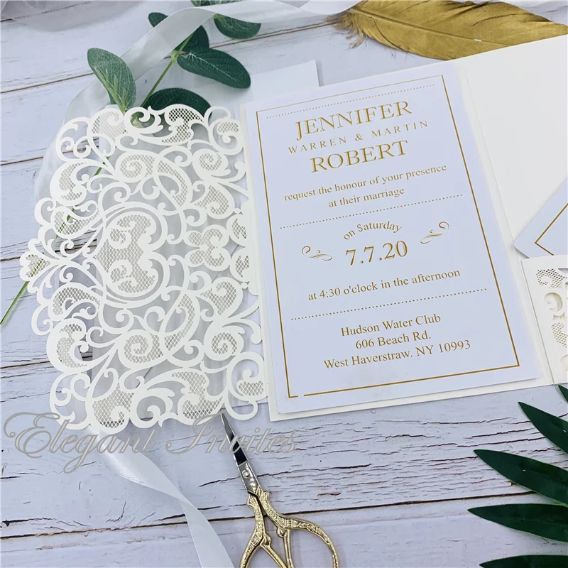 Карманная складка цвета слоновой кости с цветочным и геометрическим принтом |