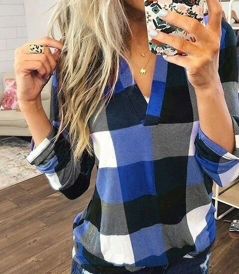 Женская блузка в клетку с V-образным вырезом | одежда