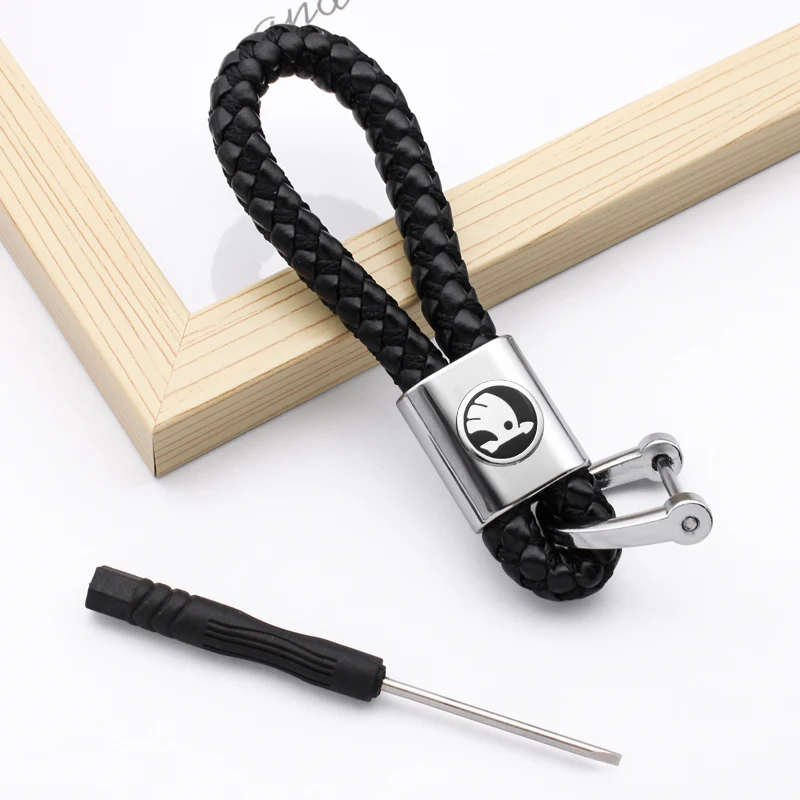 

Car Goods Metal Alloy Leather Car Styling Keychain Key Rings For Skoda Octavia A2 A5 A7 Fabia Rapid Superb Yeti Auto Accessories